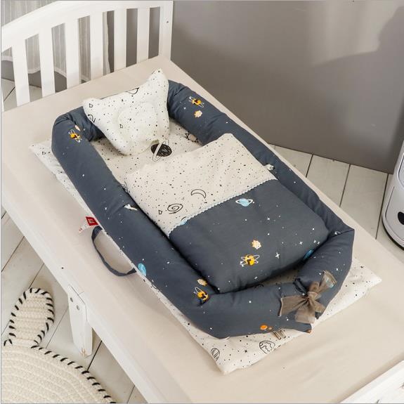 Anti-Pressure Newborn Foldable And Portable Crib